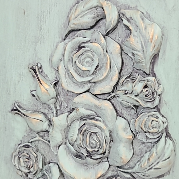 Handcrafted & Decorated Rose Covered WOODEN BOX. - Picture 6 of 11